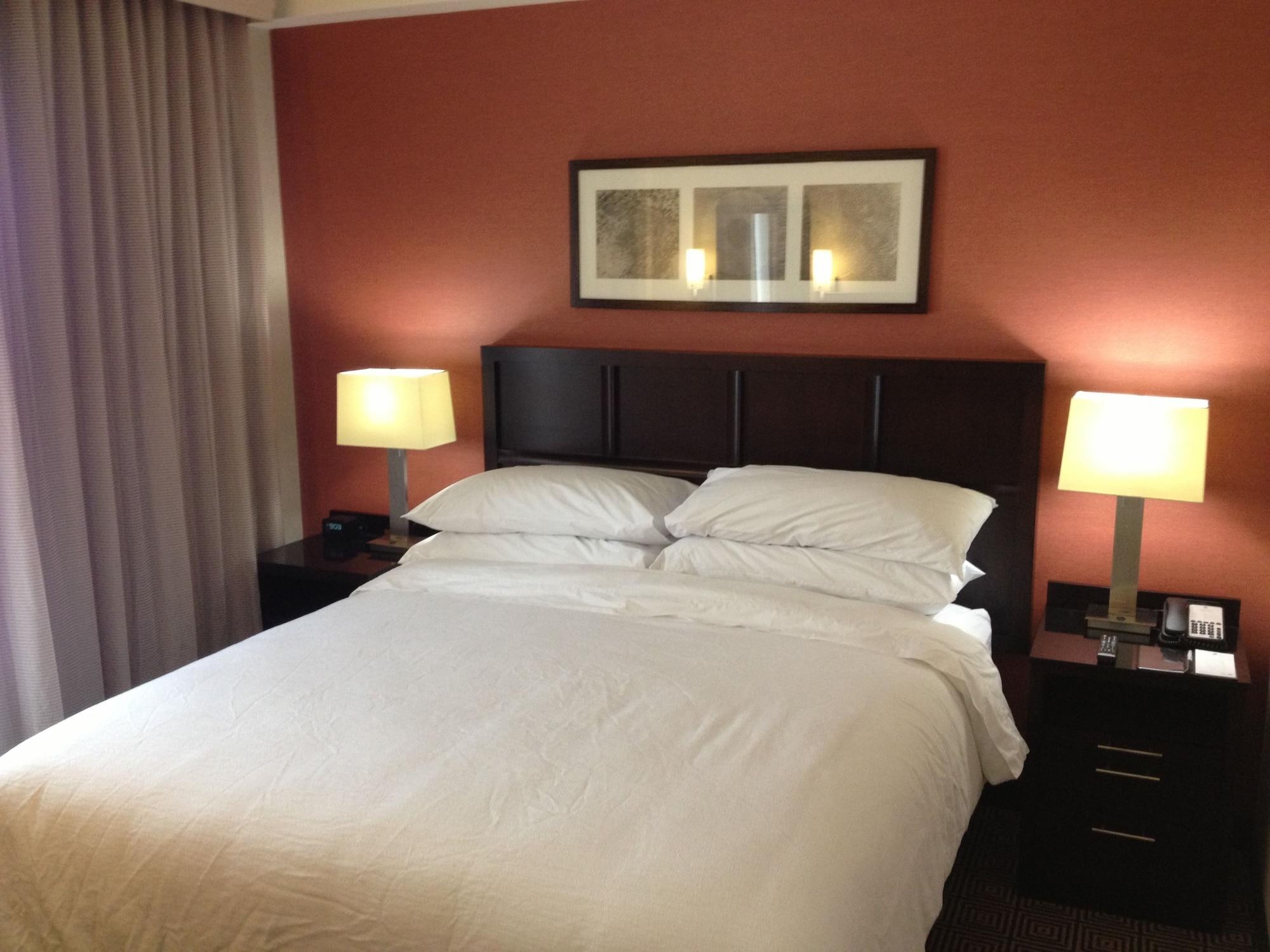 Embassy Suites By Hilton Newark Airport Elizabeth Zewnętrze zdjęcie