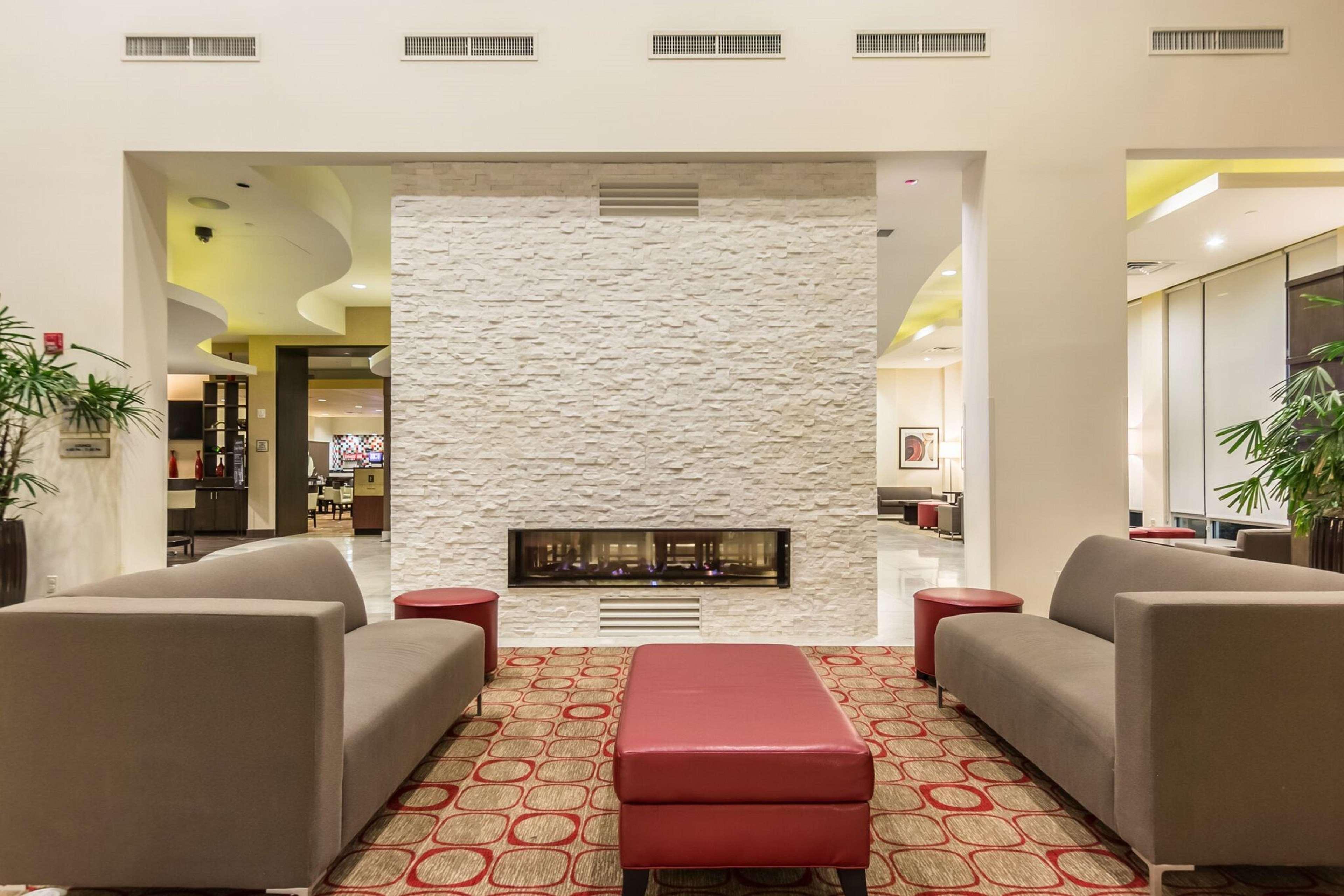 Embassy Suites By Hilton Newark Airport Elizabeth Zewnętrze zdjęcie