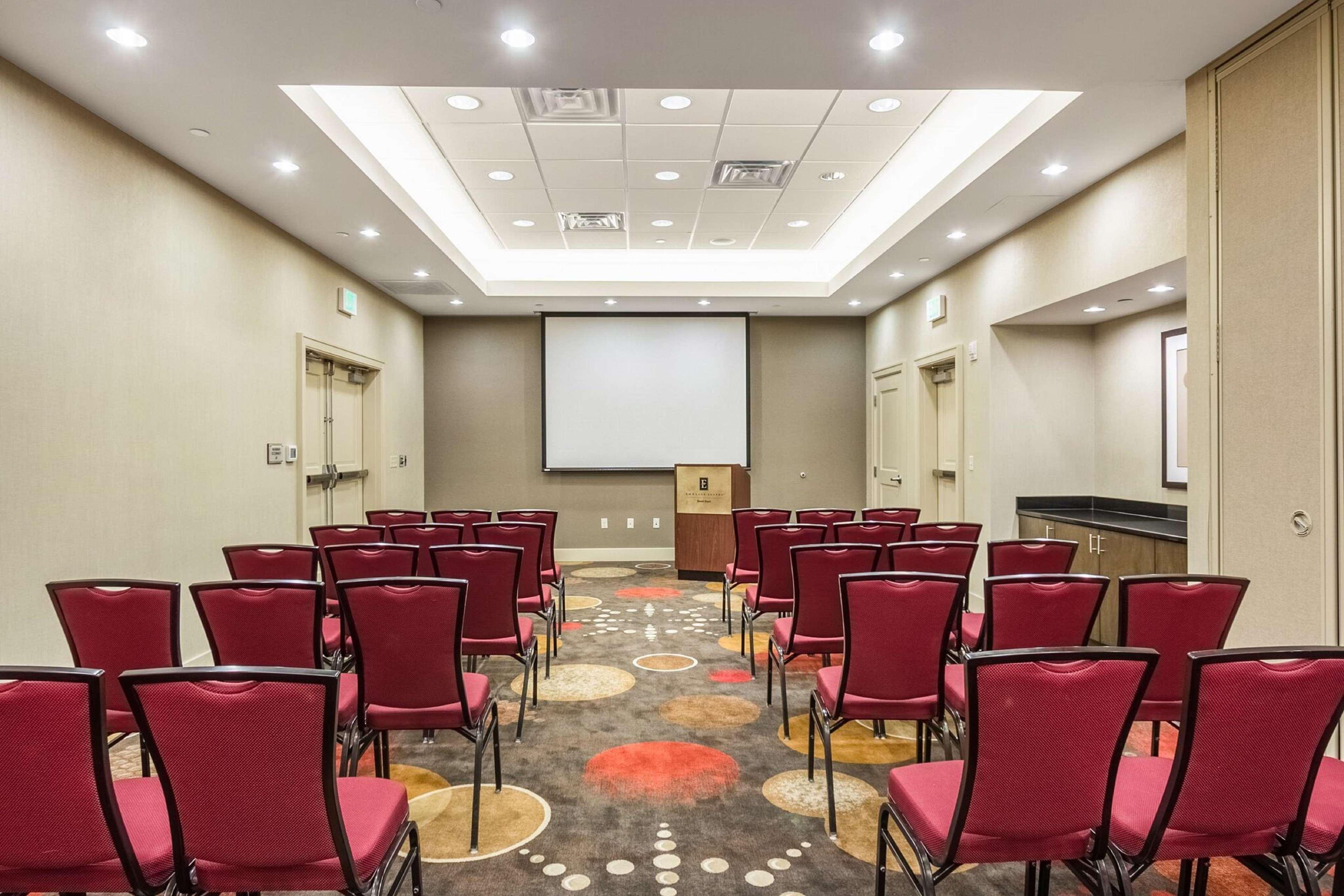 Embassy Suites By Hilton Newark Airport Elizabeth Zewnętrze zdjęcie