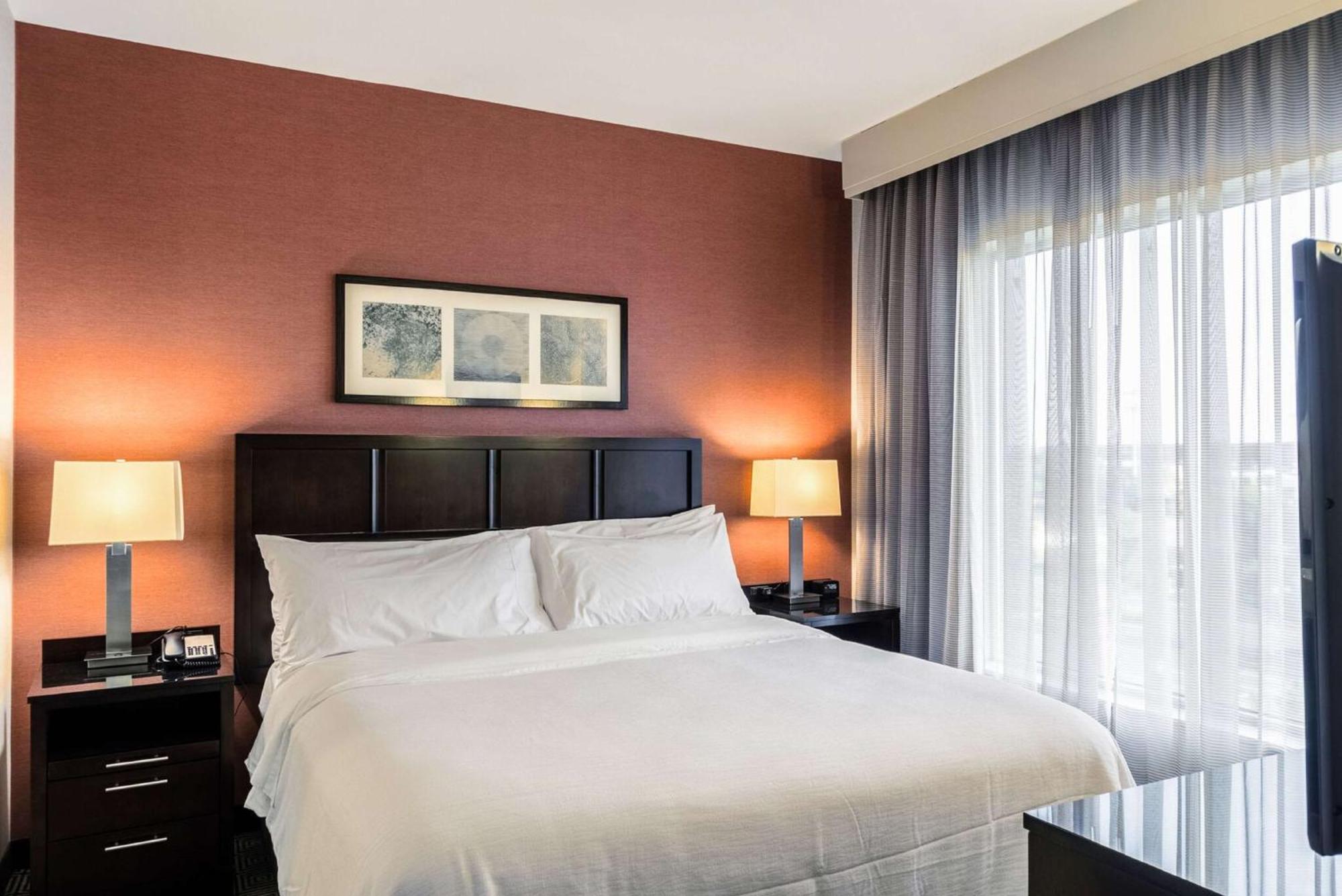 Embassy Suites By Hilton Newark Airport Elizabeth Zewnętrze zdjęcie
