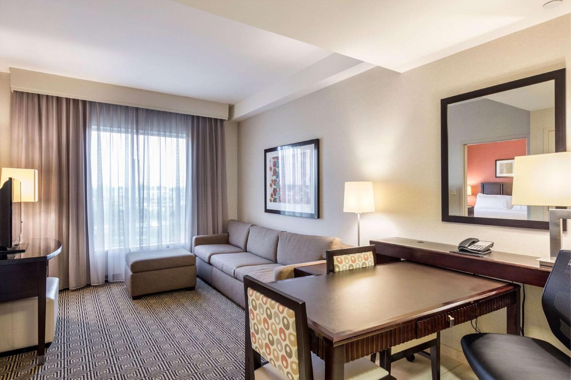 Embassy Suites By Hilton Newark Airport Elizabeth Zewnętrze zdjęcie