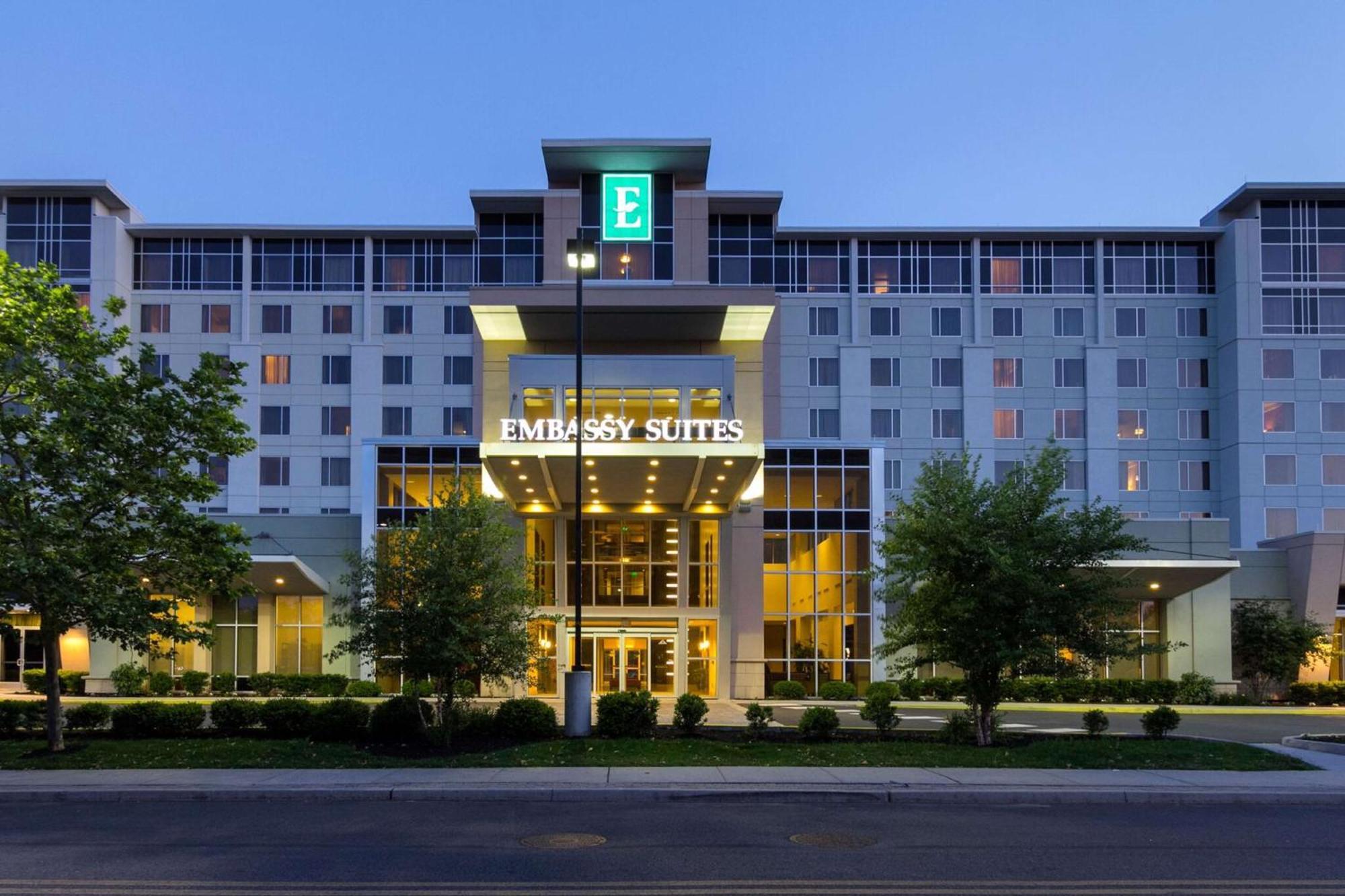 Embassy Suites By Hilton Newark Airport Elizabeth Zewnętrze zdjęcie