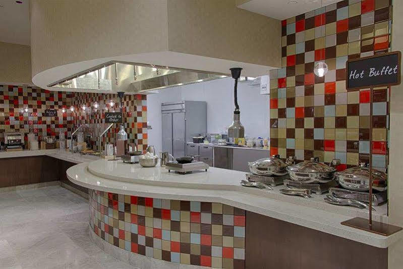 Embassy Suites By Hilton Newark Airport Elizabeth Zewnętrze zdjęcie